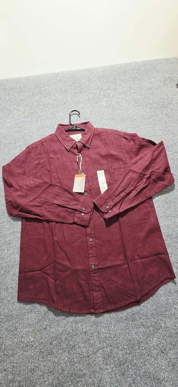 St John's Bay Men's Burgundy Long Sleeve Button-Down Shirt Size L New